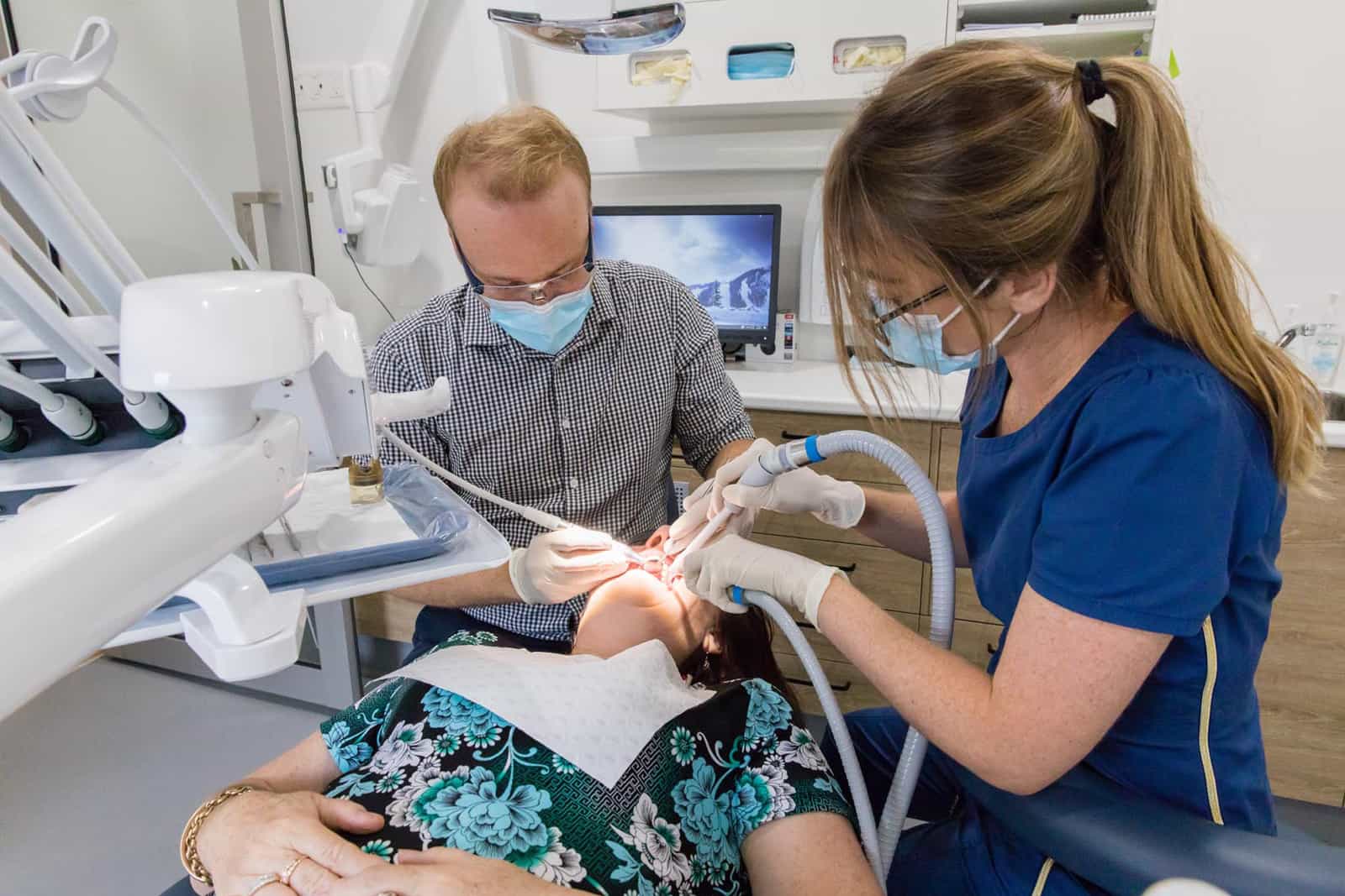 6 Reasons to Have a Dental Veneer Today – Luke, Caloundra Dentist